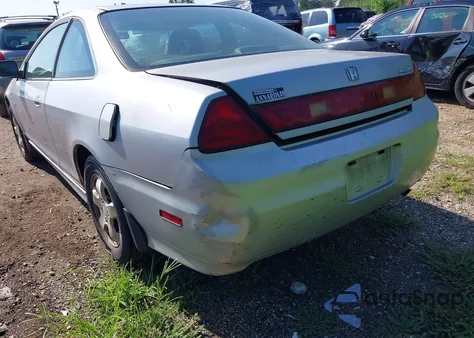 2002 Honda Accord 2.3 Ex z USA, uszkodzony, nr VIN 1HGCG32522A019618